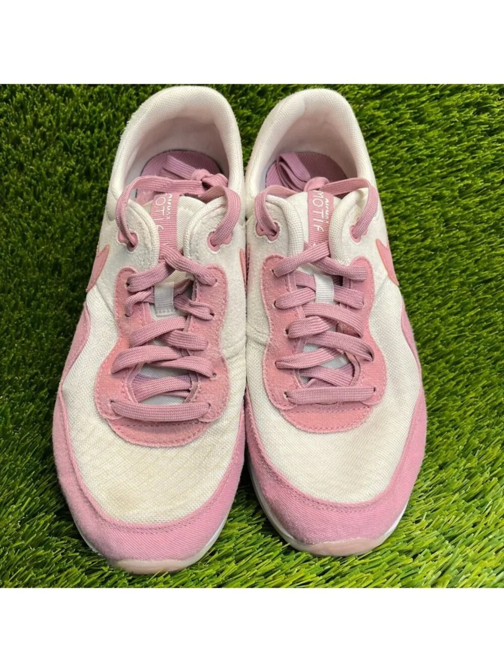Nike Air Max Motif Girls Size 7Y Pink White Athletic Running Shoes Sneakers